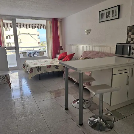 Apartamento With Sea View Near The